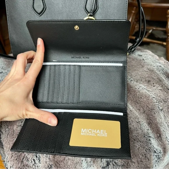 New with tags! Michael Kors purse & wallet - Picture 3 of 10